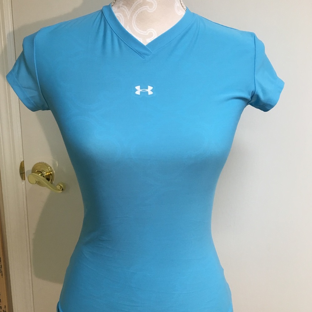 Under armor fitted drywick running shirt women's